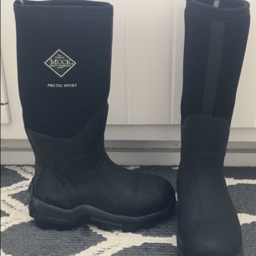 Artic sport muck boot
